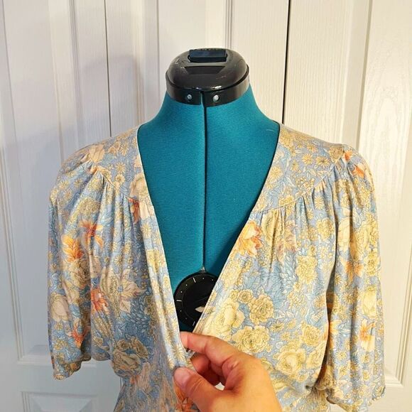 Banana Republic Floral Multi Color Crop Flutter Sleeve Kimono Hippie Blouse - Picture 6 of 12